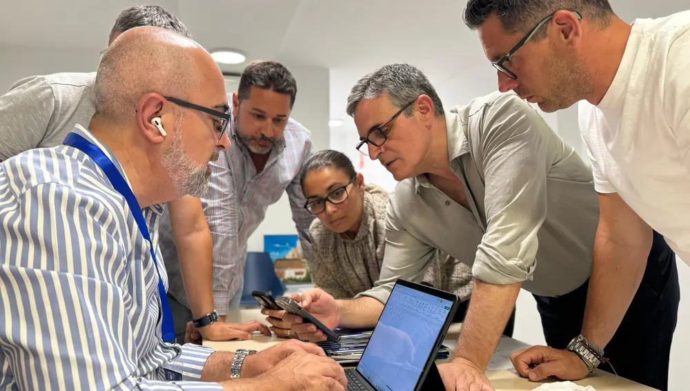 Los principales dirigentes del PP siguiendo los resultados Los principales dirigentes del PP siguiendo los resultados